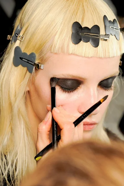 Look 11